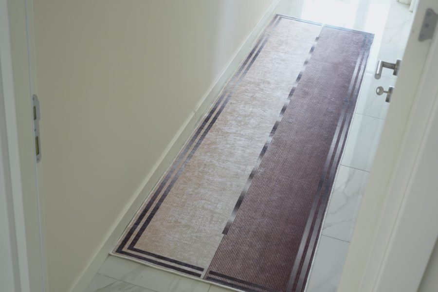 Le guide ultime pour sélectionner le long tapis couloir qui transformera votre intérieur